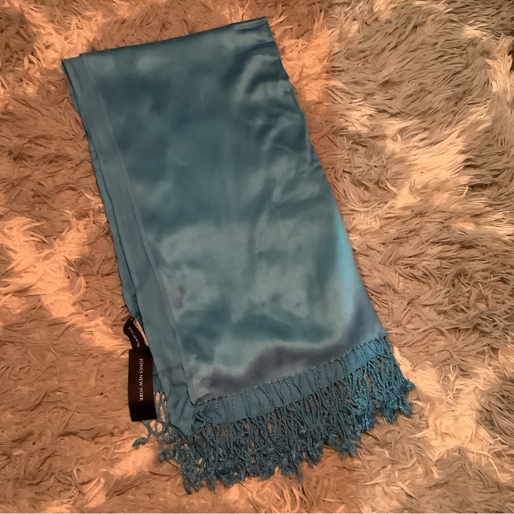 Blue wrap, never worn with tags